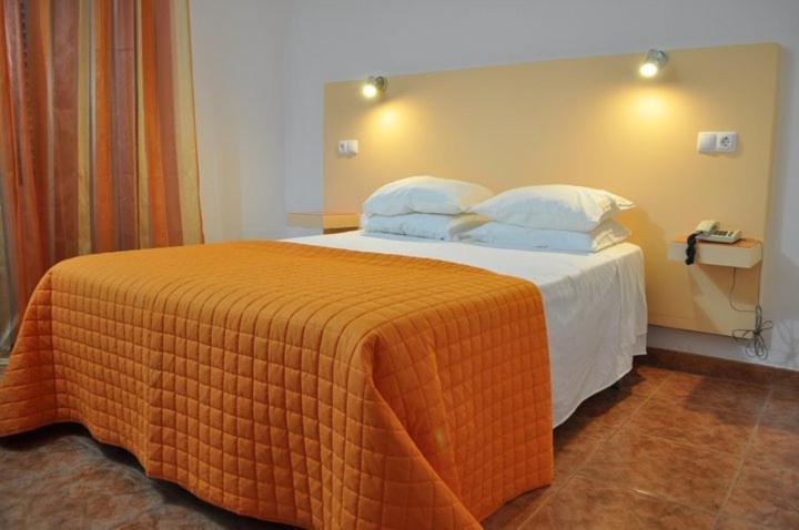 Hotel Brasa Елвас Екстериор снимка